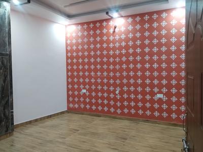Bedroom Image of 1500 Sq.ft 2 BHK Builder Floor for rent in Jankipuram Extension Lucknow for Rs. 10000