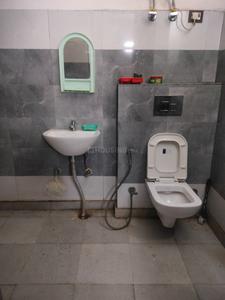 Bathroom Image of 1050 Sq.ft 2 BHK Builder Floor for rent in Sector 15 Gurgaon for Rs. 35000
