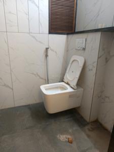 Common Bathroom Image of 2201 Sq.ft 4 BHK Apartment / Flat for rent in Flower Valley, Wanwadi Pune for Rs. 75000