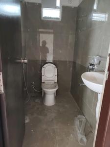 Common Bathroom Image of 1250 Sq.ft 2 BHK Apartment / Flat for rent in Kondapur Hyderabad for Rs. 29000