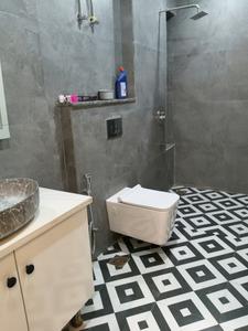 Common Bathroom Image of 1328 Sq.ft 3 BHK Apartment / Flat for sale in Bestech Park View Ananda, Sector 81 Gurgaon for Rs. 18000000
