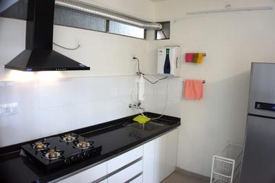 Kitchen Image of 900 Sq.ft 2 BHK Apartment / Flat for rent in Enerrgia Skyi Manas Lake, Bhukum Pune for Rs. 25000