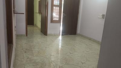 Living Room Image of 1400 Sq.ft 2 BHK Builder Floor for rent in Sector 46 Gurgaon for Rs. 33000