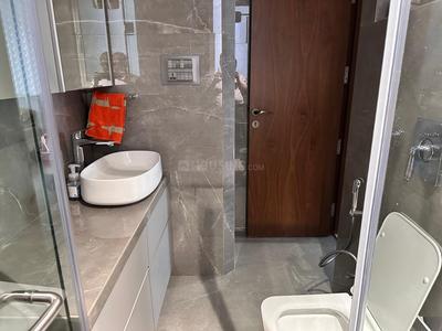Bathroom Image of 1700 Sq.ft 3 BHK Apartment / Flat for sale in Vraj Tiara, Worli Mumbai for Rs. 150000000