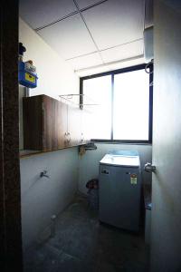 Kitchen Image of 1242 Sq.ft 2 BHK Apartment / Flat for sale in Ramdev Altezza, Zundal Ahmedabad for Rs. 6000000