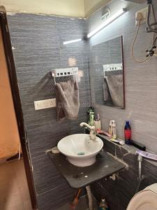 Bathroom Image of 700 Sq.ft 1 BHK Independent House for rent in Sector 19 Noida for Rs. 25000