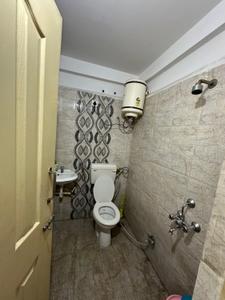 Bathroom Image of 850 Sq.ft 2 BHK Apartment / Flat for sale in Nipania Indore for Rs. 3900000