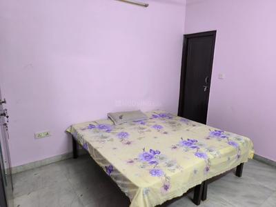 Bedroom Image of 1500 Sq.ft 2 BHK Builder Floor for rent in Sector 19 Noida for Rs. 32000