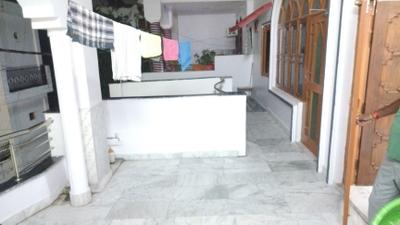 Bedroom Image of 700 Sq.ft 2 BHK Builder Floor for rent in Daulatganj Lucknow for Rs. 14000