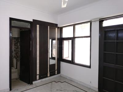 Bedroom Image of 1900 Sq.ft 3 BHK Apartment / Flat for sale in Trimurti Apartments, Sector 12 Dwarka New Delhi for Rs. 28200000