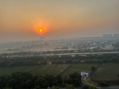Balcony Image of 460 Sq.ft 1 RK Studio for sale in Gaur Yamuna City, Yeida Greater Noida for Rs. 3800000