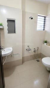 Bathroom Image of 1050 Sq.ft 2 BHK Apartment / Flat for rent in Chhani Vadodara for Rs. 25000