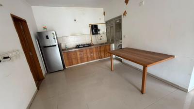 Kitchen Image of 1350 Sq.ft 2.5 BHK Apartment / Flat for rent in Adani The Meadows, Shantigram Ahmedabad for Rs. 35000