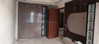 Bedroom Image of 1800 Sq.ft 4 BHK Builder Floor for sale in Shahdara New Delhi for Rs. 27500000