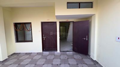 Bedroom Image of 1050 Sq.ft 2 BHK Builder Floor for rent in Dafi Varanasi for Rs. 10000