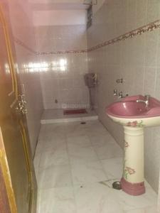 Bathroom Image of 1550 Sq.ft 2 BHK Builder Floor for rent in LDA Colony Lucknow for Rs. 12000