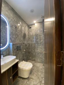 Bathroom Image of 1800 Sq.ft 3 BHK Builder Floor for rent in Ashok Vihar New Delhi for Rs. 70000
