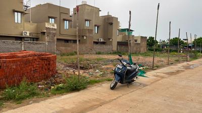 Image of 1200 Sq.ft Residential Plot / Land for sale in Srishti Swarnima Era Phase III Extension, Bahtarai, Bilaspur for Rs. 4018800