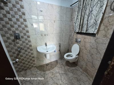 Bathroom Image of 2000 Sq.ft 3 BHK Apartment / Flat for rent in Bariatu Ranchi for Rs. 30000