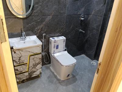 Bedroom Image of 1900 Sq.ft 4 BHK Builder Floor for sale in Indirapuram Ghaziabad for Rs. 15500000