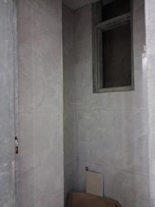 Common Bathroom Image of 600 Sq.ft 1 BHK Apartment / Flat for sale in GCM Gomati Apartment, Sector 49 Noida for Rs. 2500000