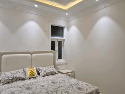 Bedroom Image of 900 Sq.ft 3 BHK Apartment / Flat for sale in Hans Builders Floor, Dwarka Mor New Delhi for Rs. 7500000