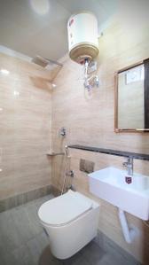 Bathroom Image of 1500 Sq.ft 1 BHK Builder Floor for rent in Sector 46 Gurgaon for Rs. 30000