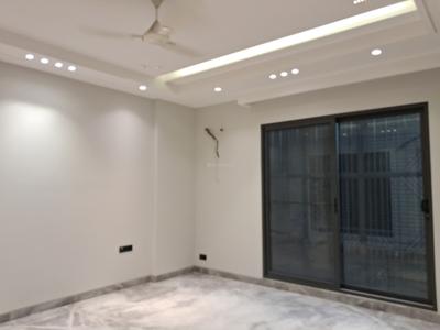 Bedroom Image of 3375 Sq.ft 4 BHK Builder Floor for rent in Paschim Vihar New Delhi for Rs. 130000