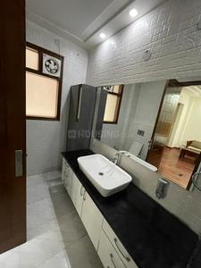 Bathroom Image of Urbanroomz Coliving PG in DLF Phase 4, Gurgaon