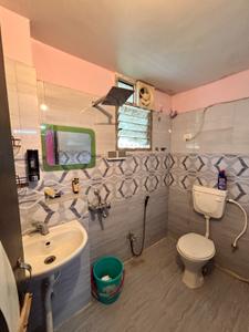 Bathroom Image of 1361 Sq.ft 3 BHK Apartment / Flat for rent in Jai Maa Gayatri Builders Ramgati Residency, Rukanpura Patna for Rs. 20000