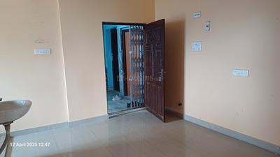 Bedroom Image of 800 Sq.ft 2 BHK Apartment / Flat for rent in Sinthi Kolkata for Rs. 11500