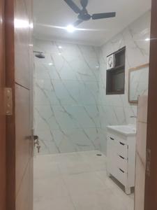 Common Bathroom Image of 2100 Sq.ft 4 BHK Builder Floor for sale in Green Field Colony Faridabad for Rs. 18500000