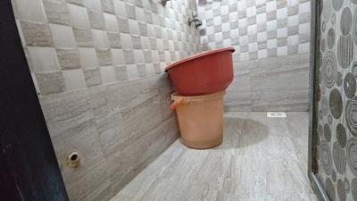 Bathroom Image of 650 Sq.ft 1 BHK Apartment / Flat for rent in Kalwa Thane for Rs. 21000