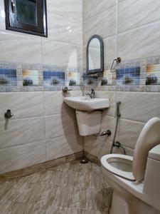 Common Bathroom Image of 852 Sq.ft 2 BHK Builder Floor for rent in Uttam Nagar New Delhi for Rs. 16500