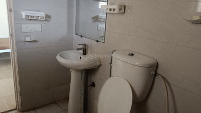 Bathroom Image of 530 Sq.ft 1 BHK Apartment / Flat for rent in Gaurs 14th Avenue, Noida Extension Greater Noida for Rs. 17000