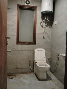 Common Bathroom Image of 800 Sq.ft 2 BHK Apartment / Flat for sale in Saket RWA, Said-Ul-Ajaib New Delhi for Rs. 5000000