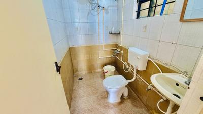 Bathroom Image of 1175 Sq.ft 2 BHK Apartment / Flat for rent in Mathikere Bengaluru for Rs. 30000