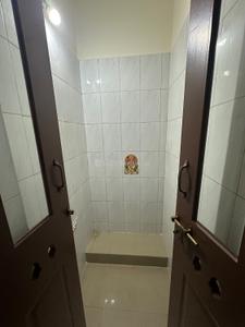 Bathroom Image of 700 Sq.ft 2 BHK Builder Floor for rent in Amrutahalli Bengaluru for Rs. 19500