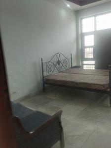 Bedroom Image of 400 Sq.ft 1 RK Independent House for rent in Sector 31 Noida for Rs. 20000
