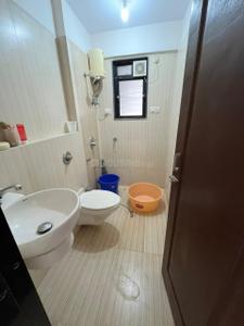 Bathroom Image of 1150 Sq.ft 2 BHK Apartment / Flat for sale in Fairmont Reyhaan Terraces, Jogeshwari West Mumbai for Rs. 20000000