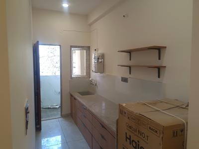 Kitchen Image of 691 Sq.ft 1 BHK Apartment / Flat for rent in Nipania Indore for Rs. 18000
