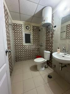 Bathroom Image of 1950 Sq.ft 3 BHK Apartment / Flat for rent in Ansal Celebrity Garden Block N, Sector A Lucknow for Rs. 60000