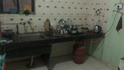 Kitchen Image of 600 Sq.ft 1 BHK Apartment / Flat for rent in Kothrud Pune for Rs. 16000