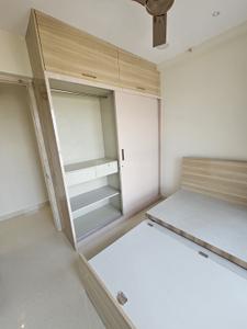 Bedroom Image of 600 Sq.ft 2 BHK Apartment / Flat for rent in Dadar East Mumbai for Rs. 72000