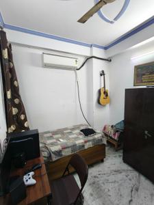 Bedroom Image of 900 Sq.ft 3 BHK Apartment / Flat for sale in Shalimar Garden Ghaziabad for Rs. 7400000