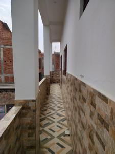 Balcony Image of 750 Sq.ft 2 BHK Builder Floor for rent in Narayanpur Varanasi for Rs. 6000