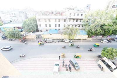Balcony Image of 1620 Sq.ft 3 BHK Apartment / Flat for sale in Sakar Elegance, Maninagar Ahmedabad for Rs. 13500000