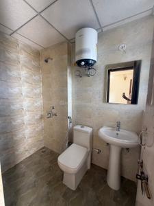 Bathroom Image of 1165 Sq.ft 3 BHK Apartment / Flat for rent in Oro Elements, Jankipuram Lucknow for Rs. 27000