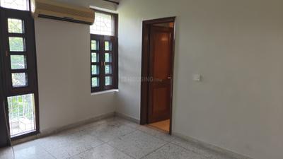 Bedroom Image of 1500 Sq.ft 2 BHK Builder Floor for rent in Greater Kailash II New Delhi for Rs. 45000