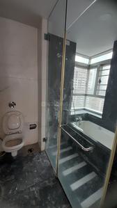 Bathroom Image of 2100 Sq.ft 3 BHK Apartment / Flat for rent in Beaumonde Towers, Prabhadevi Mumbai for Rs. 550000